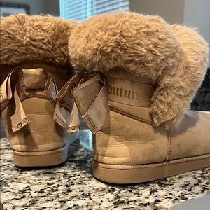 Juicy Couture Tan Fur-Lined Winter Boots